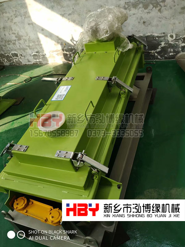 廣東清遠小型平面回轉(zhuǎn)篩已發(fā)貨??！